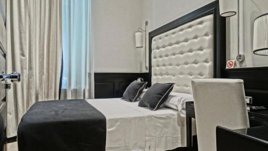 Vaticano Royal Suite Guest House - 26