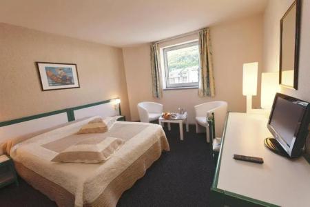 Hôtel Paradis - 103