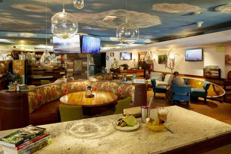 DoubleTree by Hilton Alana - Waikiki Beach - 11