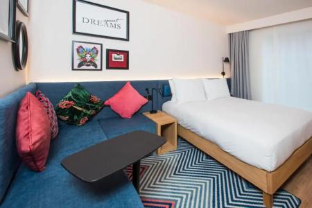 Hampton by Hilton London Park Royal - 32