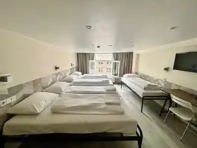 Damrak Inn - 57