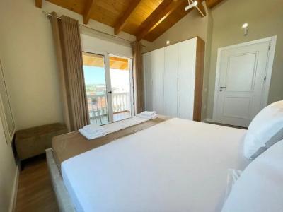 Rias Penthouse Suites - 288