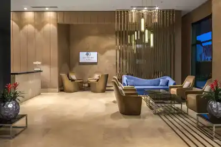 DoubleTree by Hilton Минск - 77