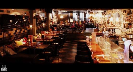 Manzo's Suites - 11