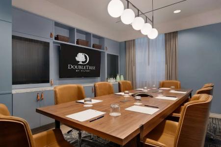 DoubleTree by Hilton New York Downtown - 23