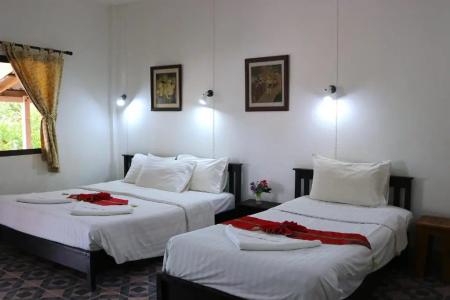 Deng's kamala beach Guesthouse - 24