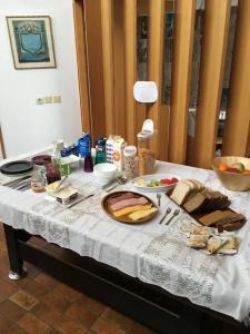 Godaland and Glamping - 13