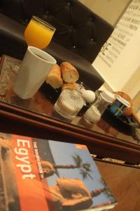 Tahrir Square Hostel - 11
