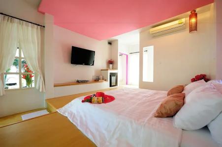 Ohana and Restaurant - 104