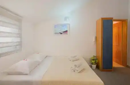 Budva Inn Guest House - 35
