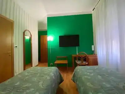Kristina - 29