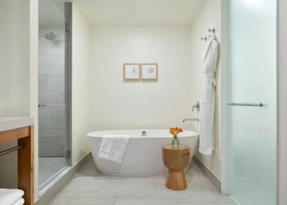 Kimpton Born, An Ihg - 10