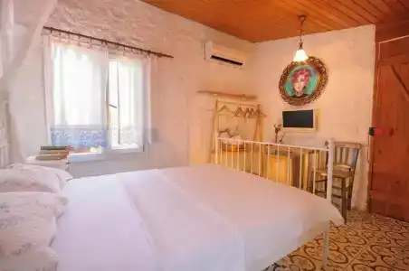 Afet Hanim Konagi - 36