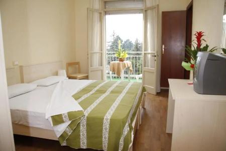 b&b Risorta - 0