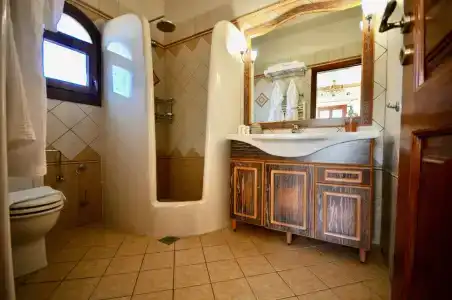 Vineyard Exclusive Suites - 7