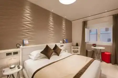 Rhea Silvia Luxury Navona - 34