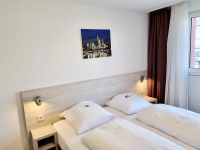 Adler Frankfurt - 38