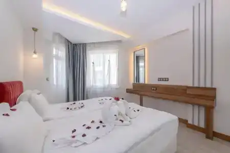 Theluna Suite - 19