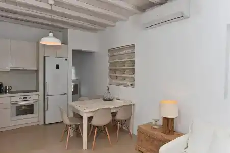 White Tinos Luxury Suites - 29