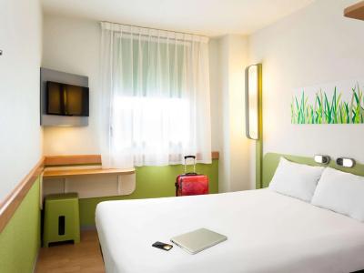 Ibis Budget Zaragoza - 4
