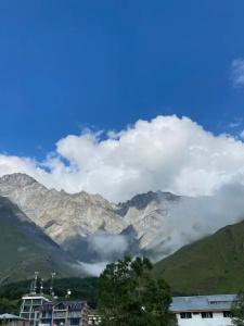 Mood Kazbegi - 20