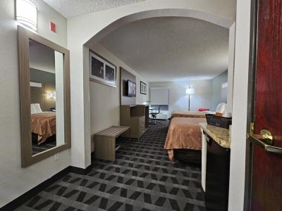 Quality Inn & Suites Dfw Airport South - 41