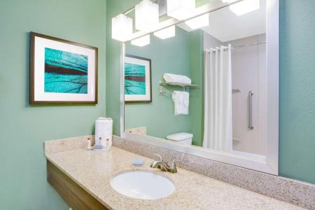 Wingate by Wyndham - 6
