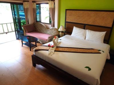 Koh Chang Bailan Beach Resort - 5