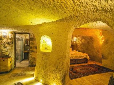 Atilla's Cave - 342