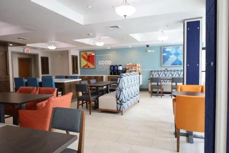 Holiday Inn Express & Suites Vancouver Mall-Portland Area - 19