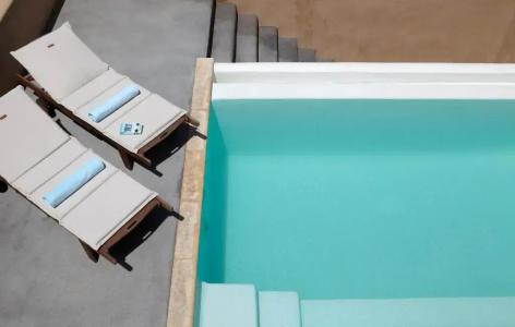Voreina Gallery Suites - 97