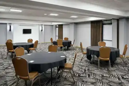 Hyatt Place - 16