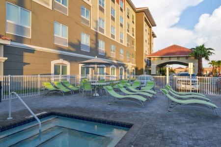 Holiday Inn Express & Suites - St. Petersburg - Madeira Beach, an IHG - 16
