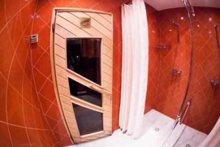 Four Rooms Hostel - 9