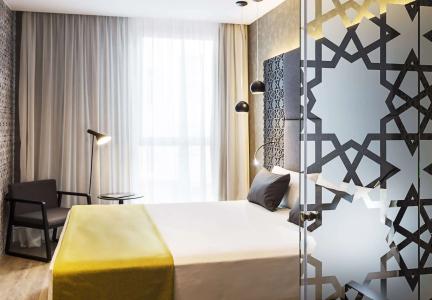 Catalonia Giralda - 6