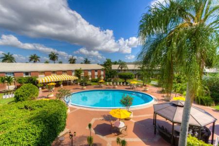 Best Western Palm Beach Lakes - 38