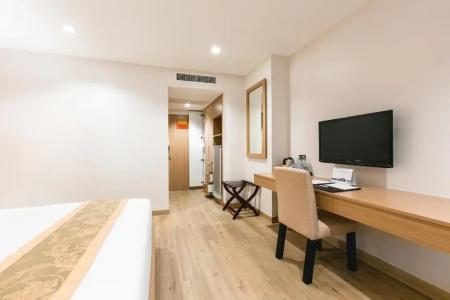 Adelphi Pattaya - Sha Extra Plus - 56