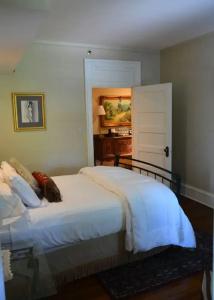 Inn at 835 Boutique - 85