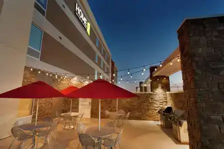 Home2 Suites by Hilton - 17