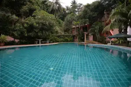 Baan Lukkan Patong Resort - 16