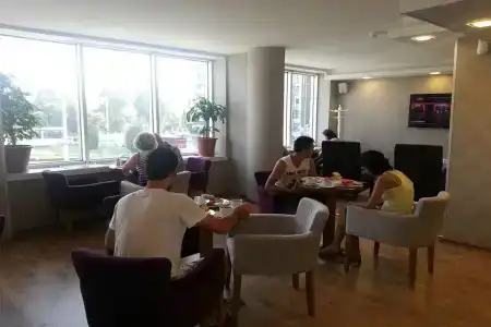 Walk In - 0