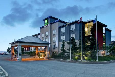 Rodeway Inn & Suites - 37