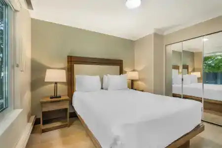 Best Western Plus - 36