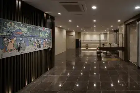 Center Narita2 R51 - 11