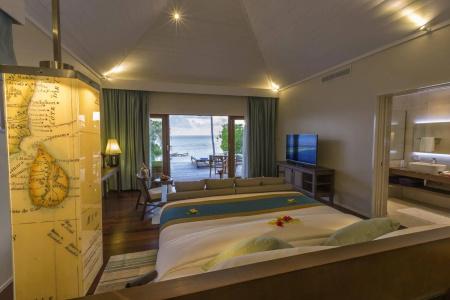 Hurawalhi Island Resort - 3