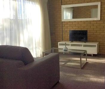 Best Western Motor Inn & Serviced - 102