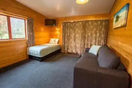 Nelson City Top 10 Holiday Park - 83