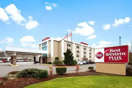 Best Western Plus - 51