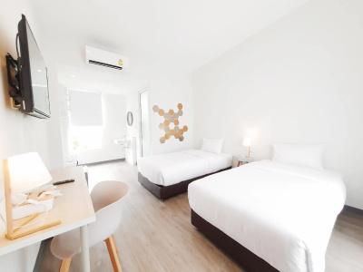 Meet Boutique Resort - 3