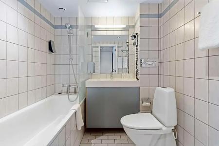Best Western Plus Airport - 94